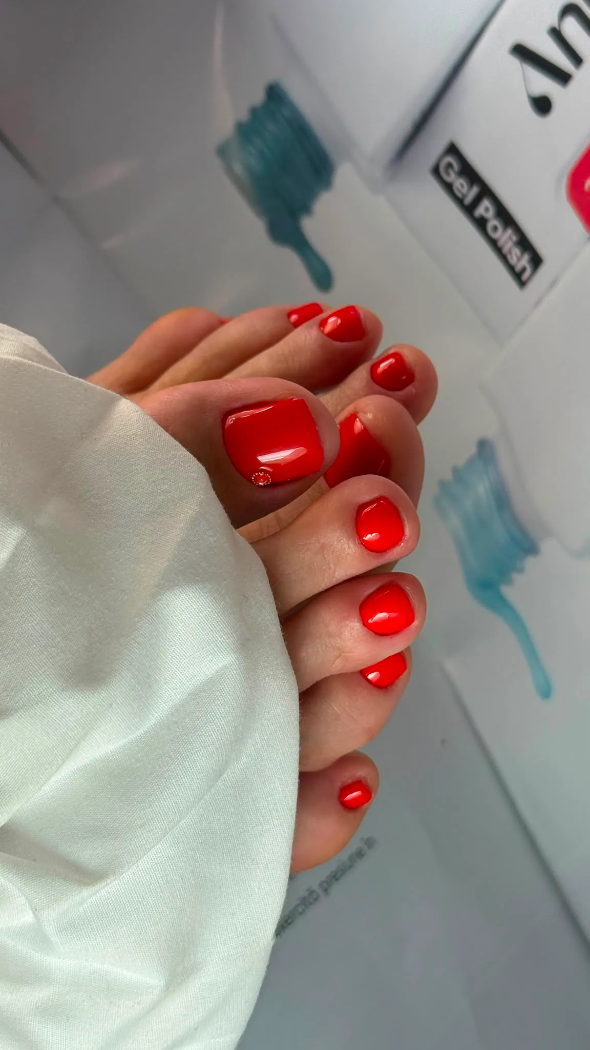 Pedichiură design unghii Elysia Beauty Lounge